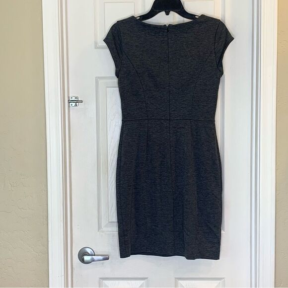 Banana Republic Factory Cap Sleeves Cutout Neck Knee Length Dress, Gray Size 2 - Picture 2 of 10